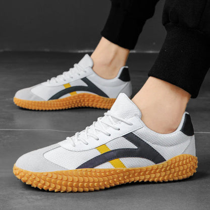 Lunari Sneakers