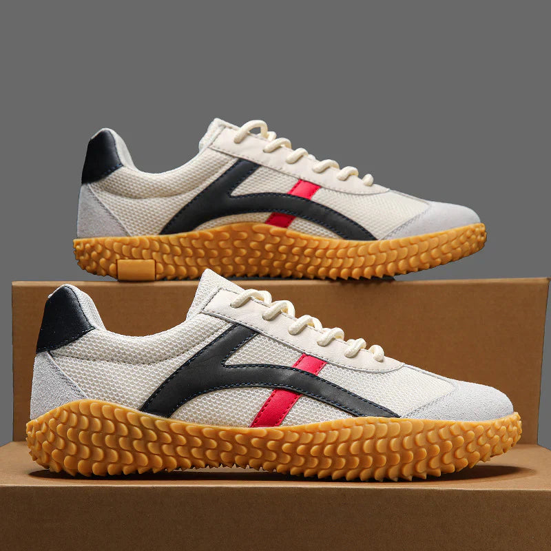 Lunari Sneakers